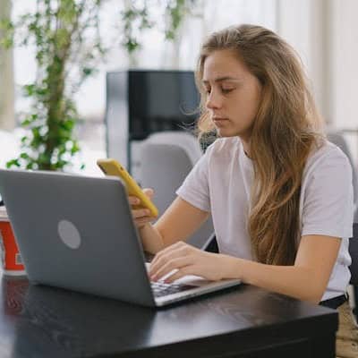 Cursos gratuitos para aprender idiomas do básico ao avançado
